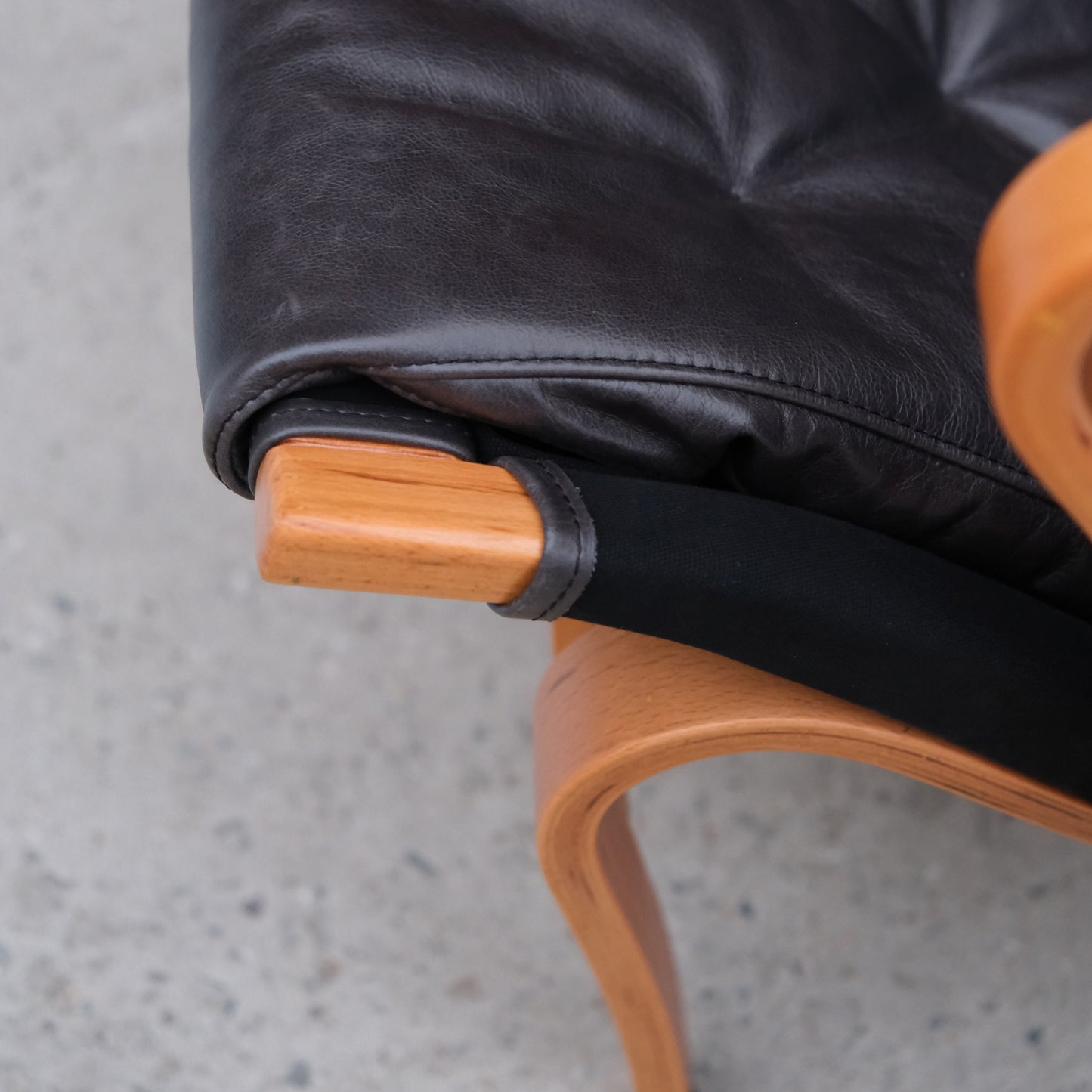 Pernilla Lounge Chair