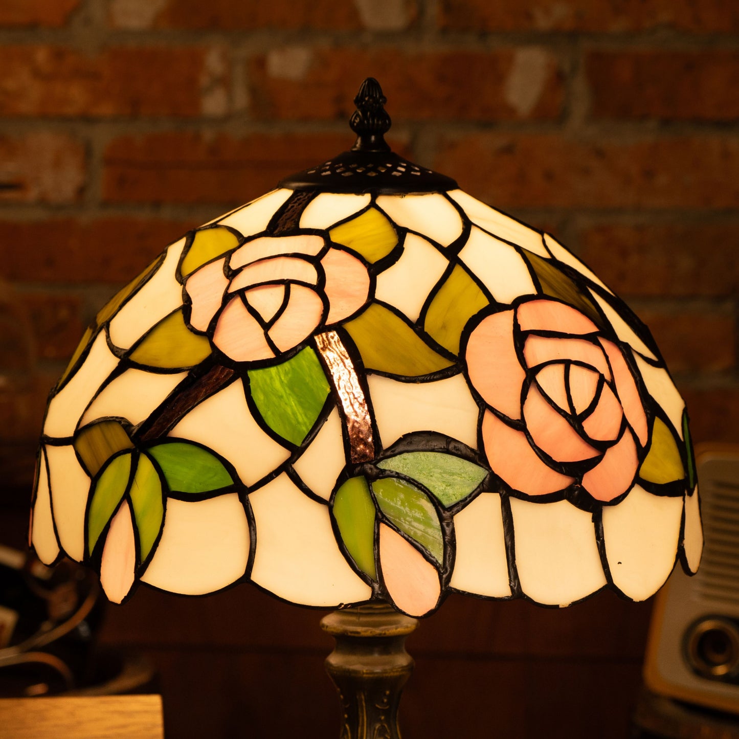 Rose Garden Glow Tiffany Table Lamp