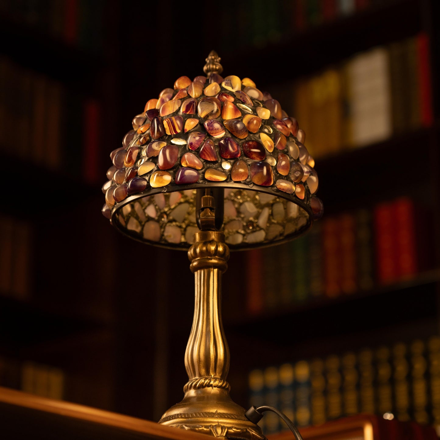 Duskmire Pebble Lamp