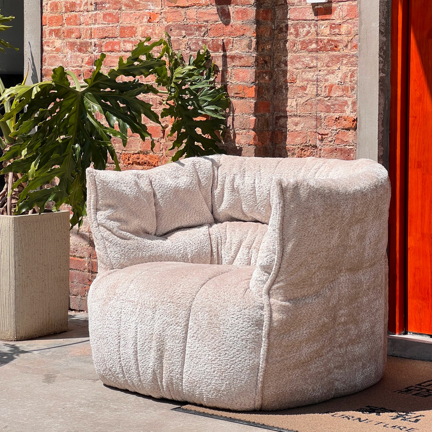 Frameless Lounge Chair