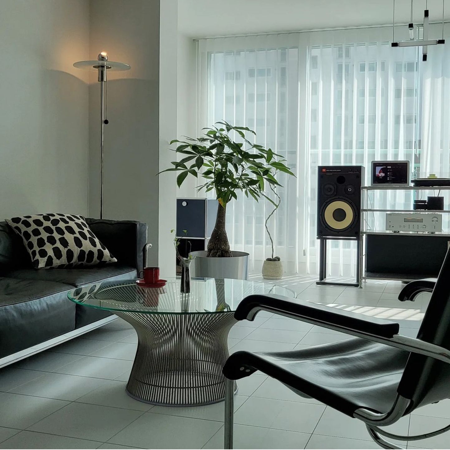 LC3 Grand Confort Sofa by Le Corbusier