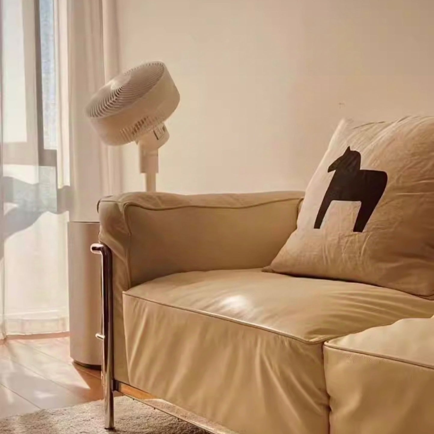 LC3 Grand Confort Sofa by Le Corbusier