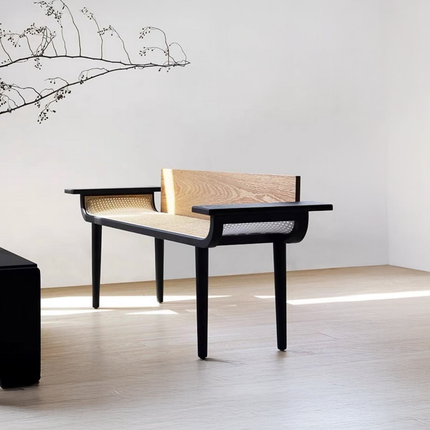 Moving Tatami Bench by José Lévy